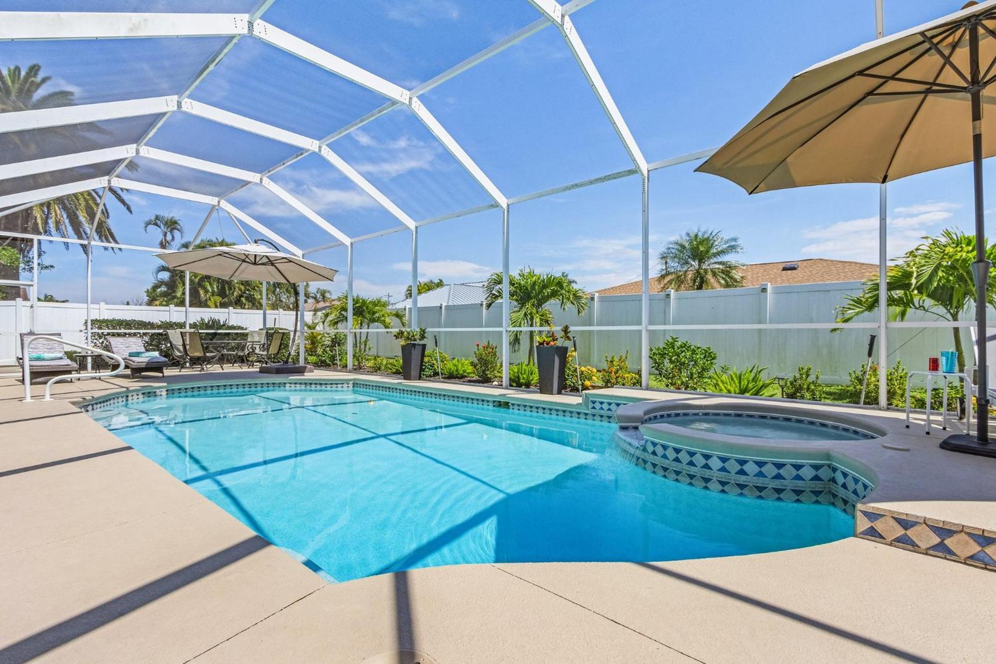 Villa-Haze, Lots Of Privacy, Solar & Electric Heated Pool And Spa Cape Coral Luaran gambar